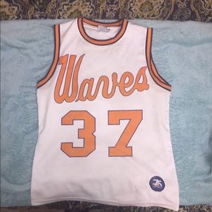 Vintage Pepperdine basketball Jersey medium